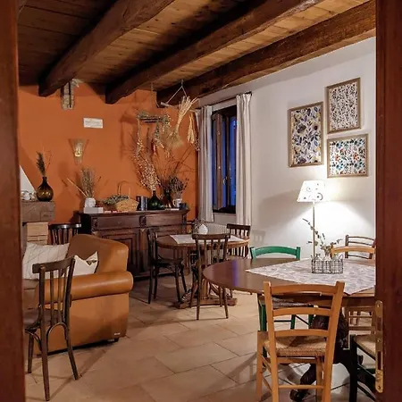 ファームステイ Casale Boschi - Rifugio Di Pianura コティニョーラ